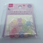 カラービーズ　ハート18個 ダイソー 子供のアクセサリー作りに